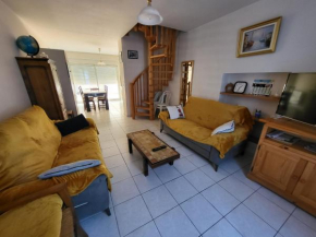 Maison T3 avec cour close, proche plage et commerces, quartier Arago, Les Sables-d'Olonne - FR-1-92-657